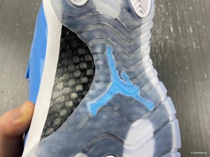 Kicktheory Flight Gift 717602-900 (11 Ultimate 29) Jordan of 0820
